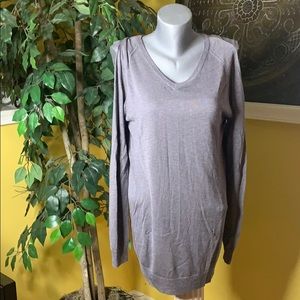 NWT BCBGMAXAZRIA vneck sweater